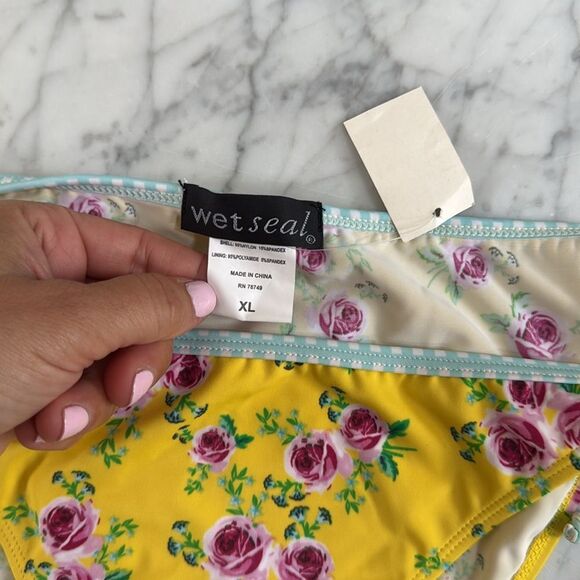 NWT Wetseal Multicolored Rose Plaid Tie String Bikini Bottom XL - Picture 2 of 6